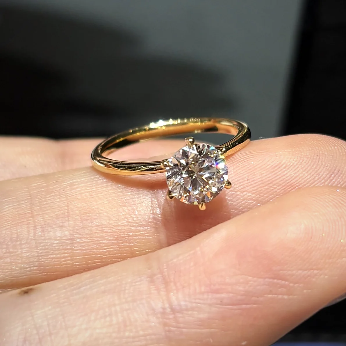 Round Six-Prong Solitaire in yellow gold with laboratory-grown diamonds